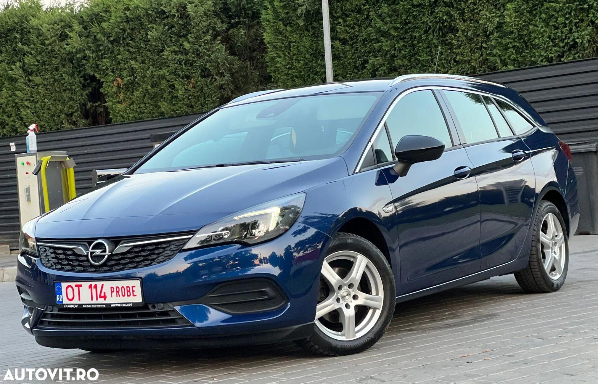 Opel Astra Sports Tourer 1.5 D Business Elegance - 1
