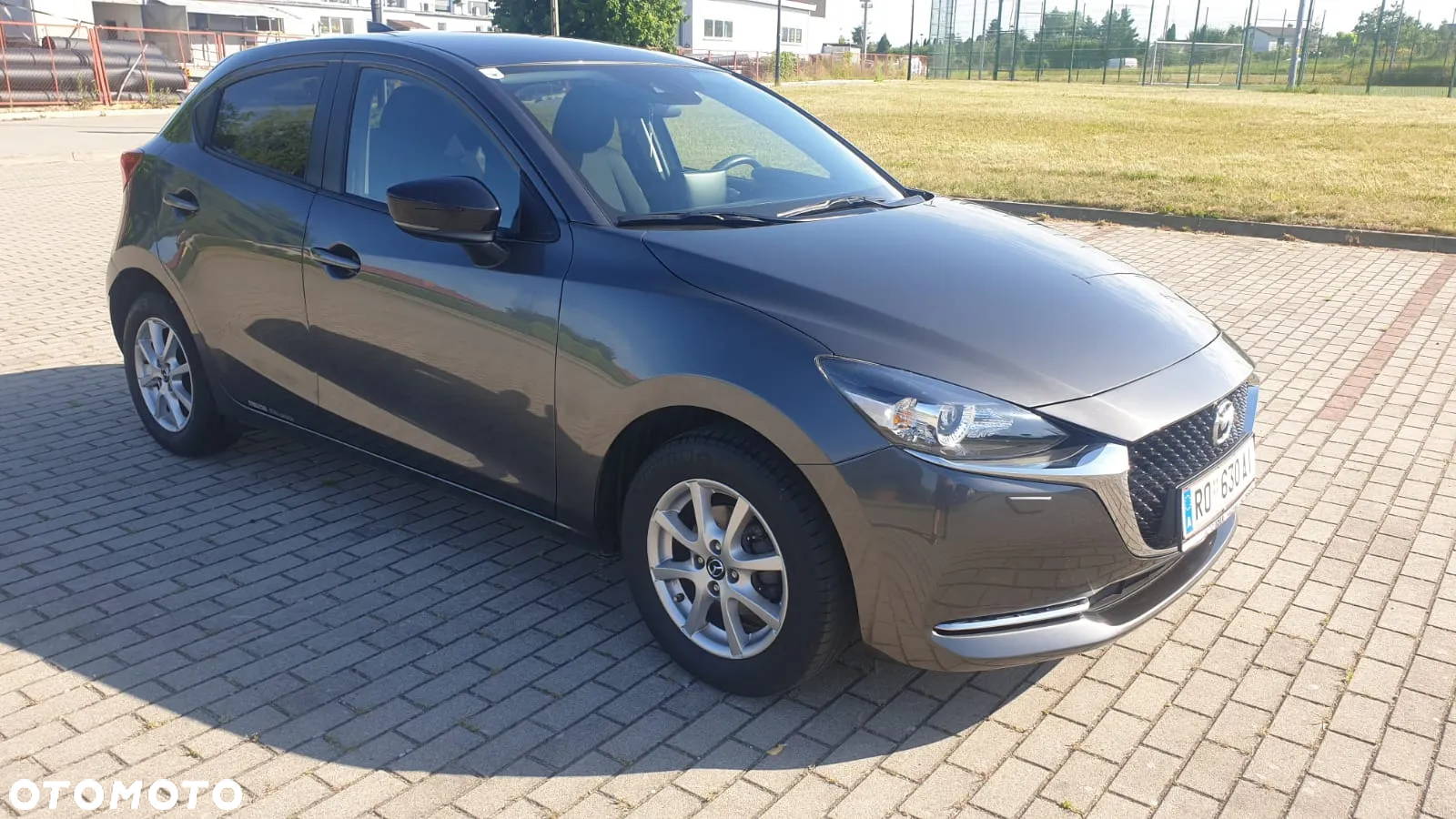 Mazda 2 e-SKYACTIV G 90 M HYBRID Center-Line - 3