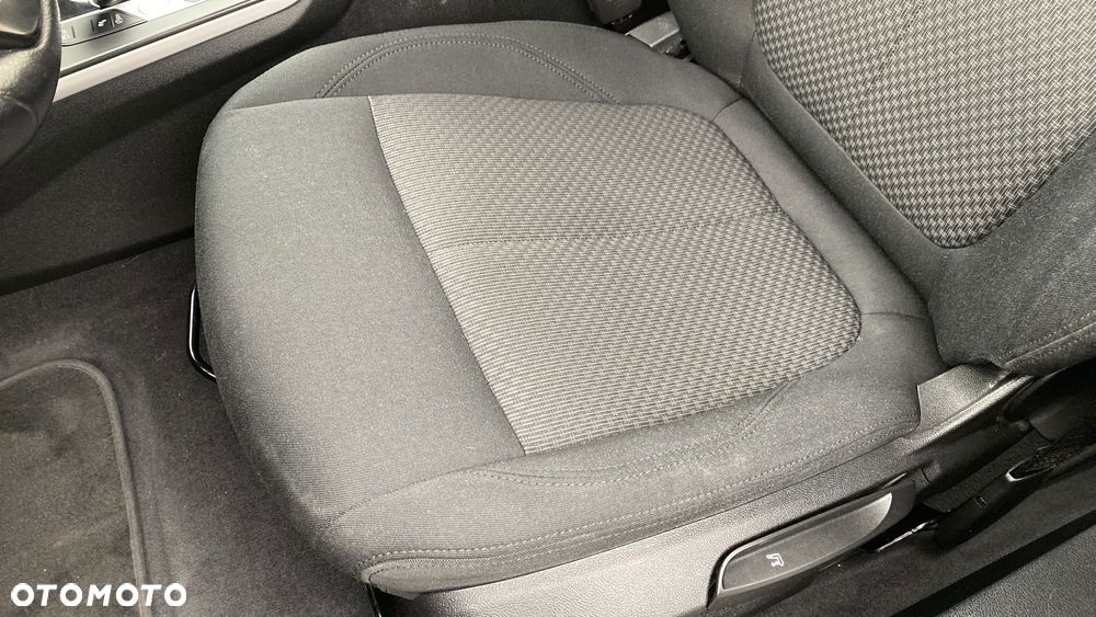 BMW Seria 1 118i Advantage - 16