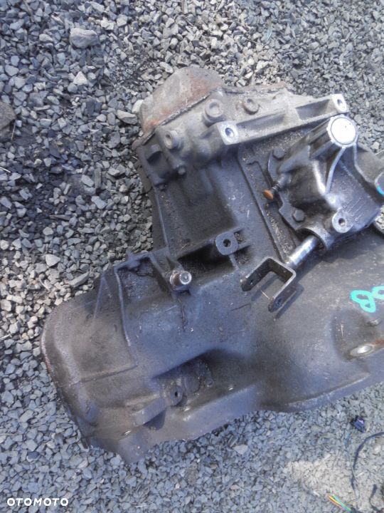 SKRZYNIA BIEGÓW MANUALNA  POCHODZI Z  OPEL 1.6 16V 74KW KOD SILNIKA X16XEL - 2