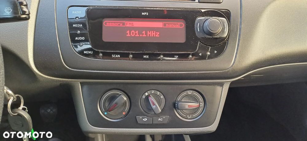 Seat Ibiza 1.4 16V Style - 12