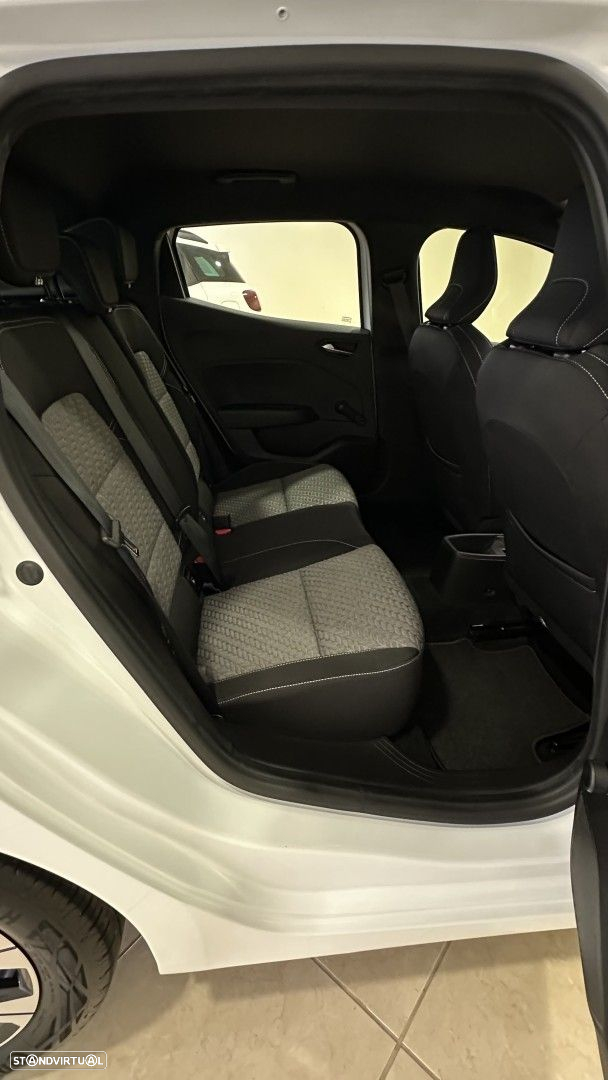 Renault Clio 1.0 TCe Limited Bi-Fuel - 18