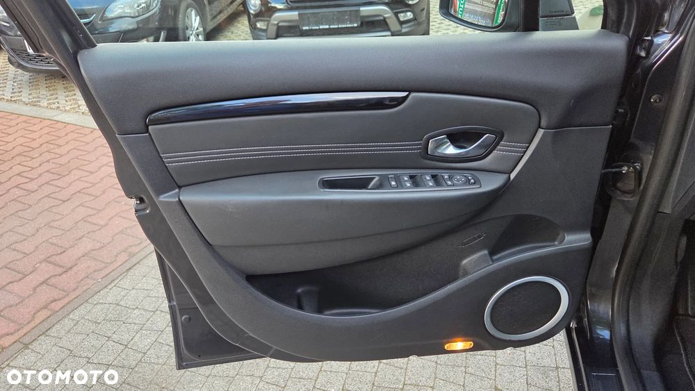 Renault Scenic 1.6 16V 110 TomTom Edition - 22