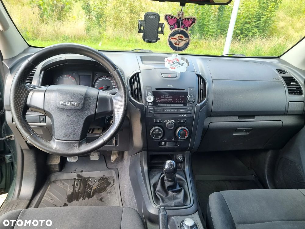 Isuzu D-Max 2.5 DC LS - 12