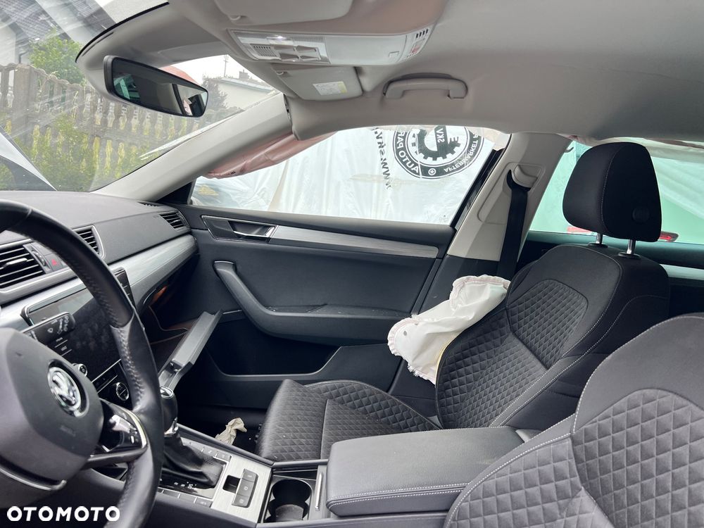 Skoda Superb 1.5 TSI Sportline DSG - 12