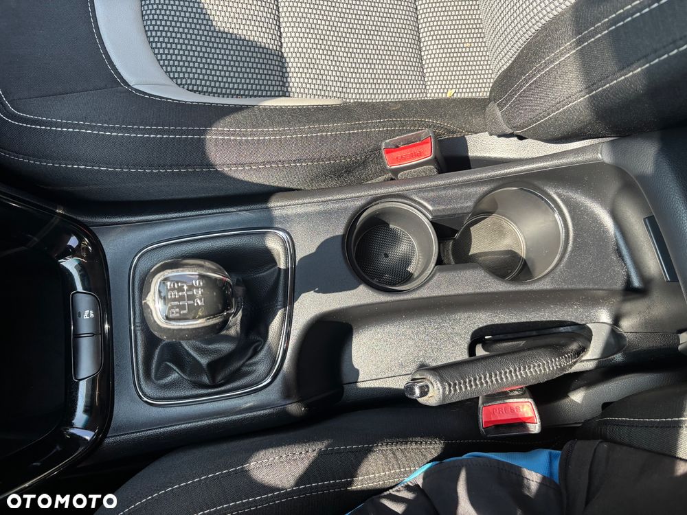 Kia Ceed 1.6 GDI Platinum Edition - 24