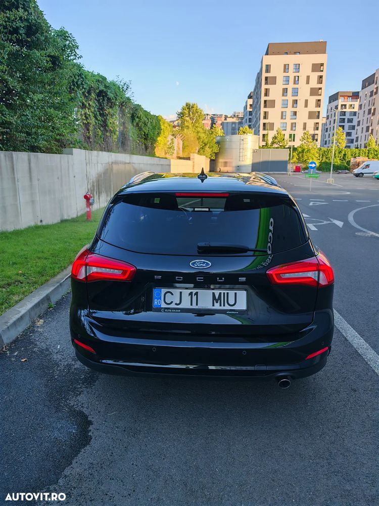 Ford Focus 2.0 TDCi Powershift Titanium - 6