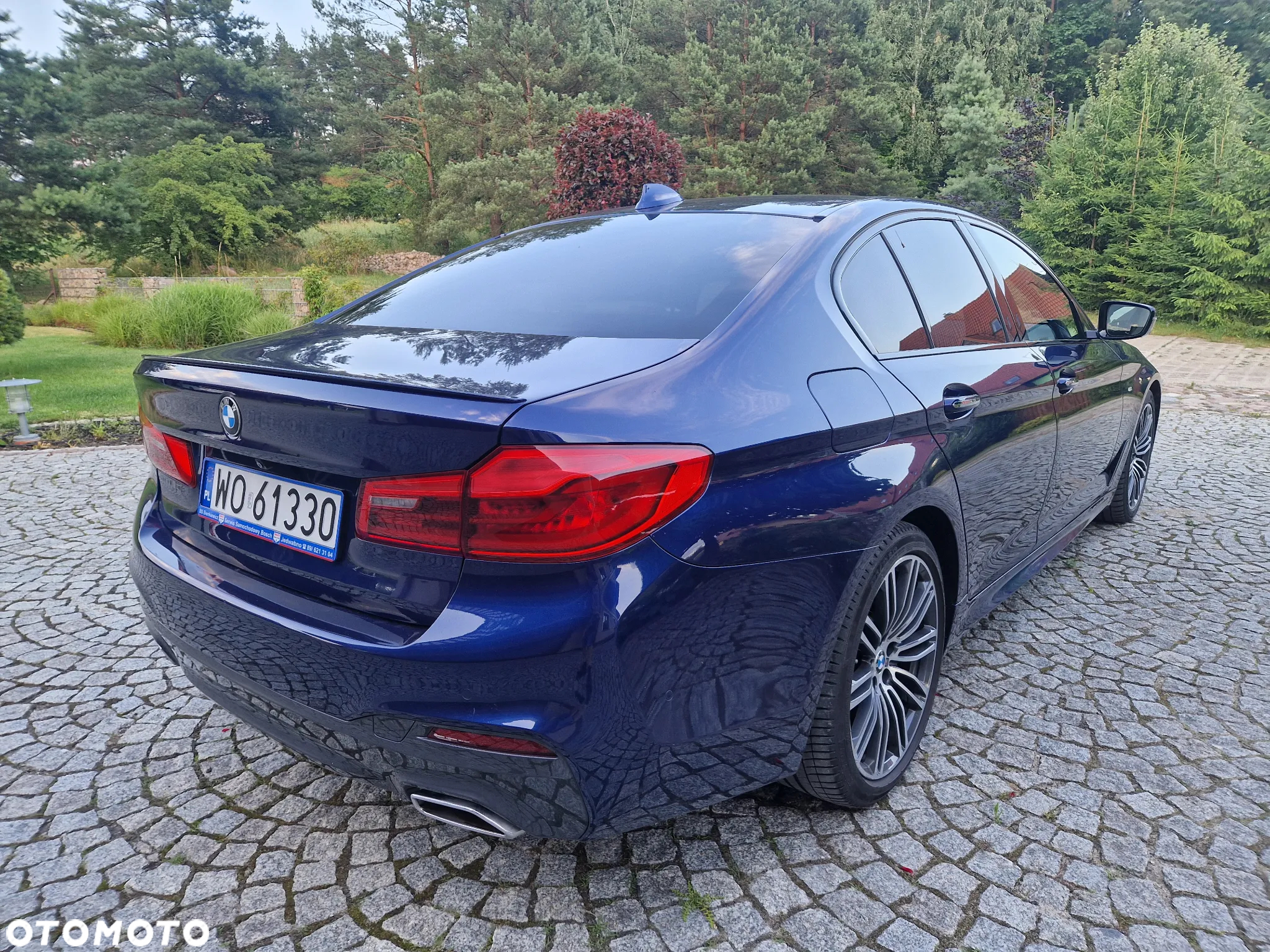 BMW Seria 5 520d xDrive - 4