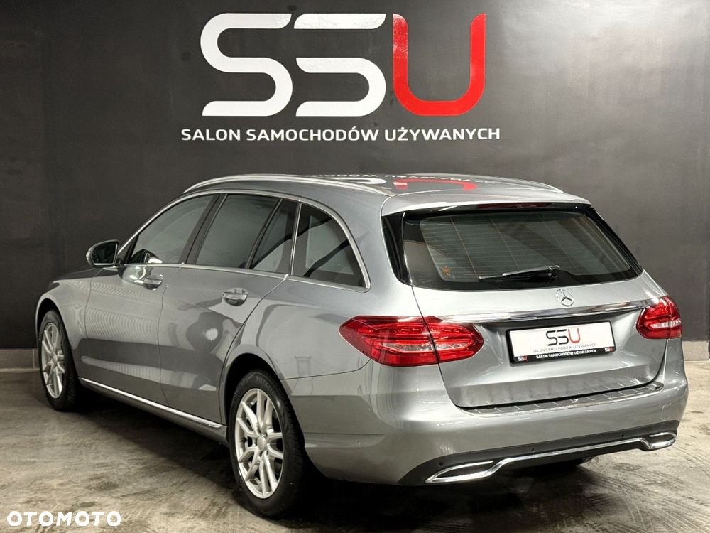 Mercedes-Benz Klasa C 180 7G-TRONIC Exclusive - 15