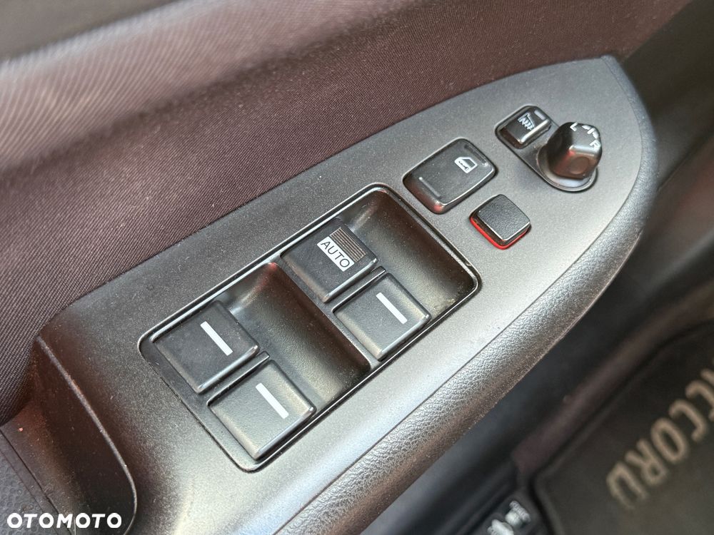 Honda Accord 2.0 Comfort - 11