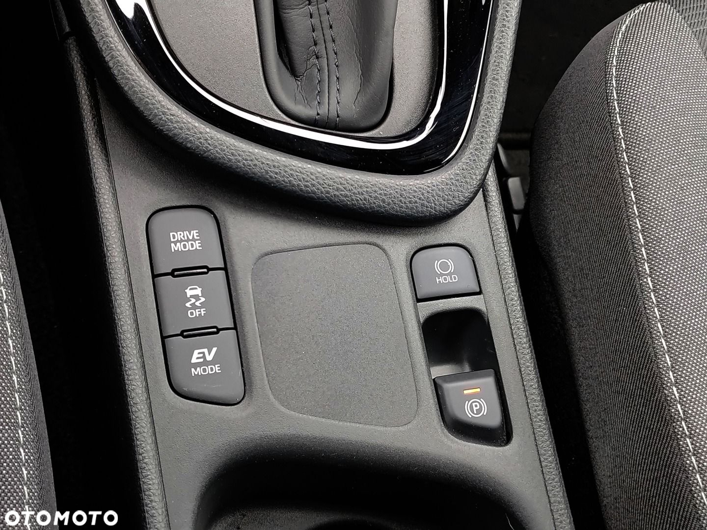 Toyota Yaris Hybrid 1.5 Style - 21
