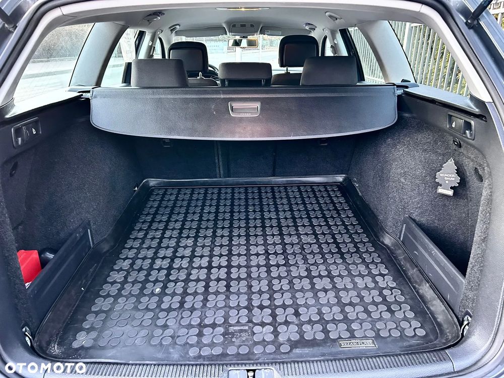 Volkswagen Passat 2.0 Blue TDI DSG SCR Comfortline - 12