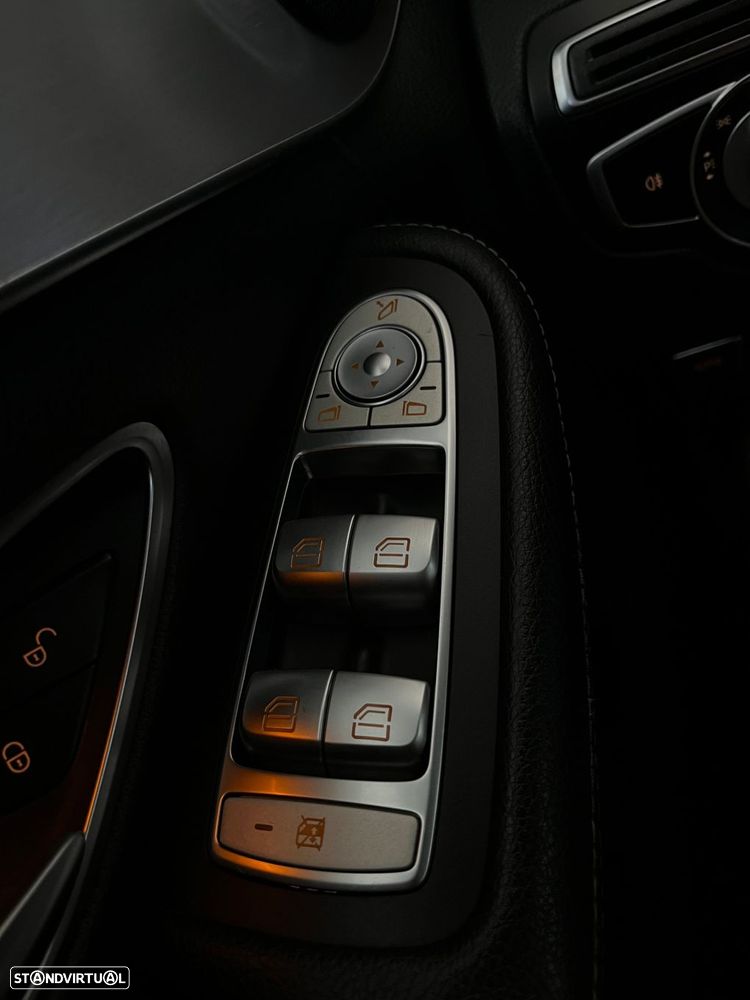 Mercedes-Benz C 220 d AMG Line - 26