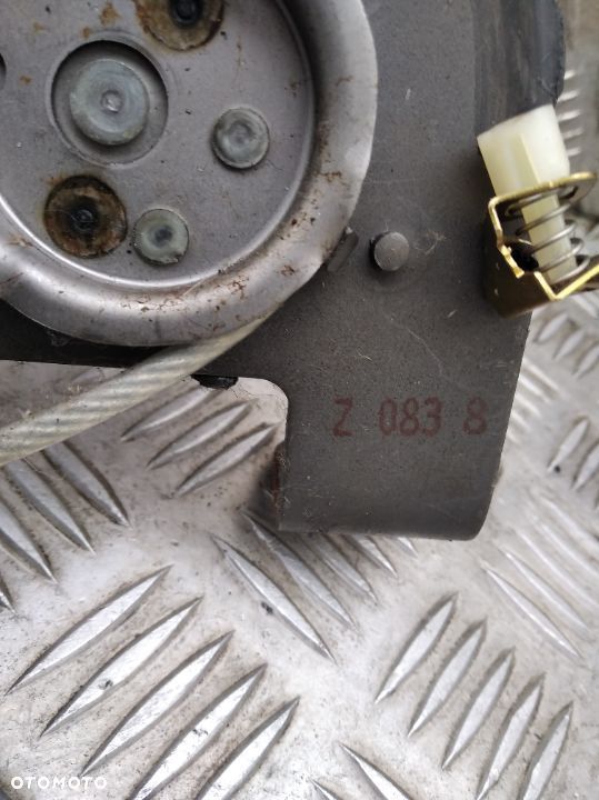 Dźwignia Hamulca ręcznego Mitsubishi Carisma 1.8GDI Z0838 - 2