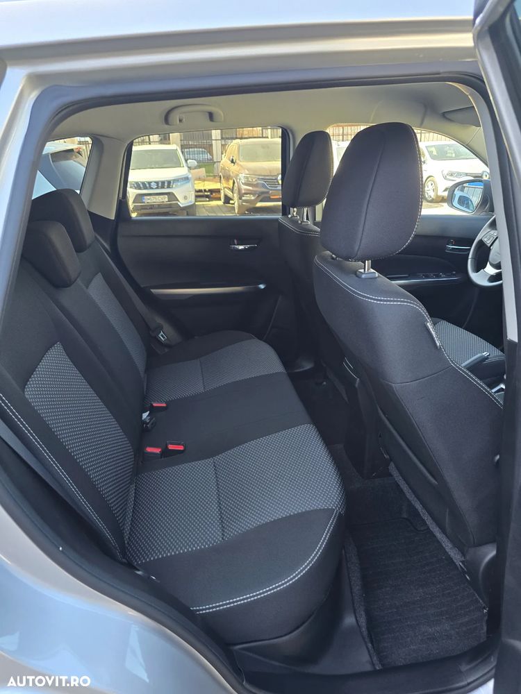 Suzuki Vitara 1.4 Boosterjet MHEV Passion - 14
