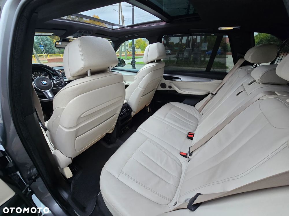 BMW X5 3.5i xDrive - 33