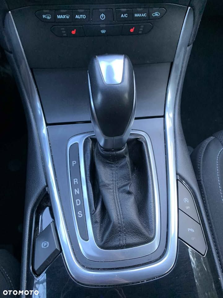 Ford S-Max 2.0 TDCi Titanium PowerShift - 11