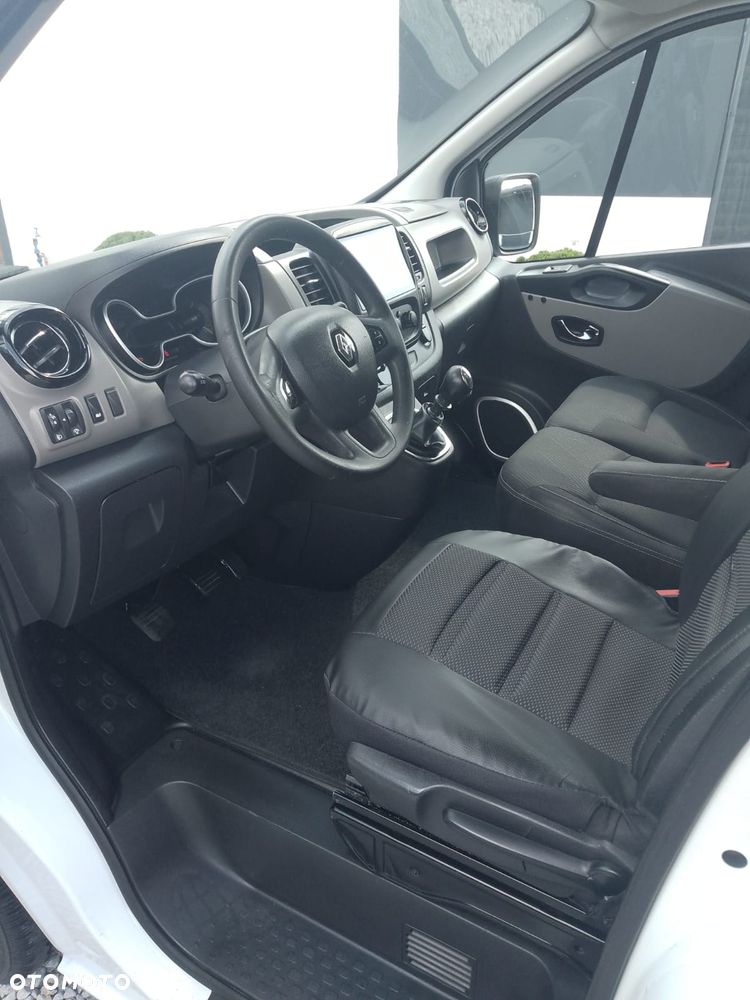 Renault Trafic - 9