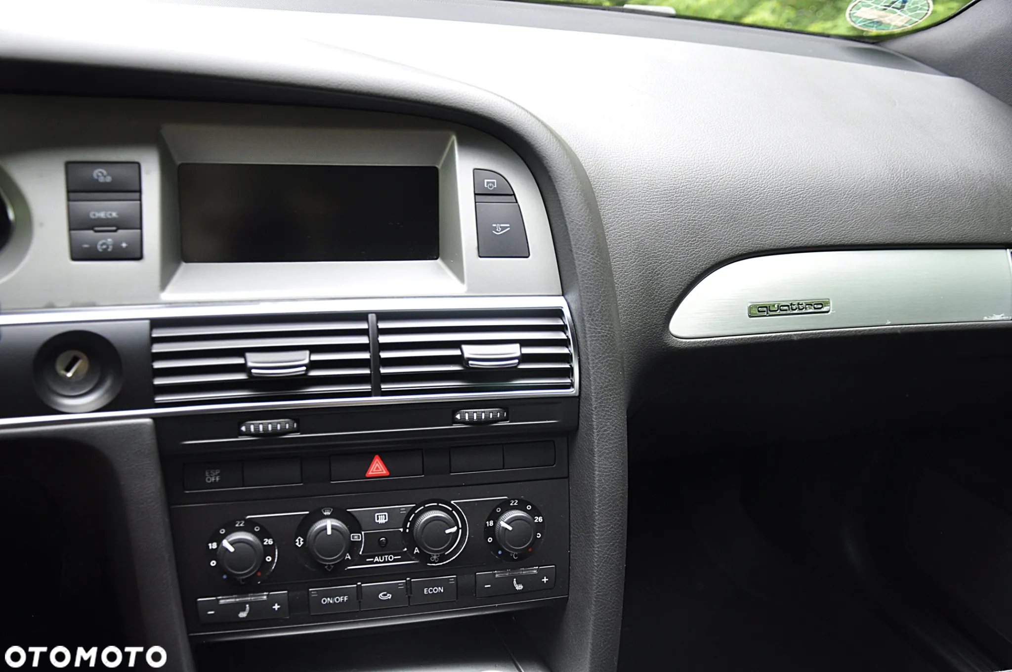 Audi A6 2.4 Quattro - 26
