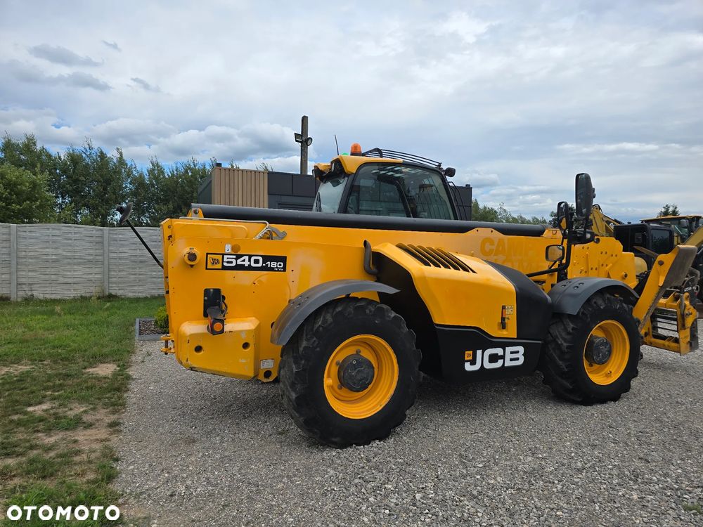 JCB - 13