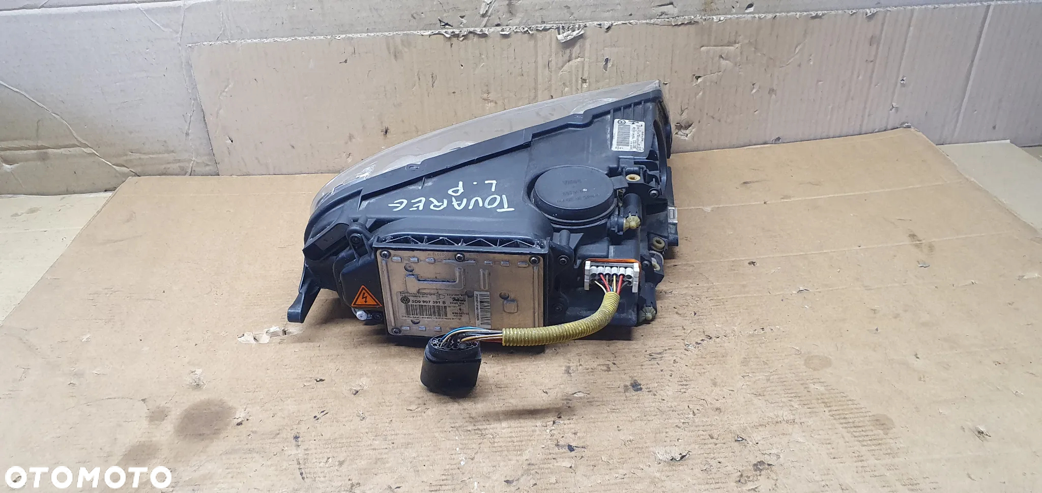Lampa lewy przód przednia lewa XENON VW Touareg 7L6941015CM - 6
