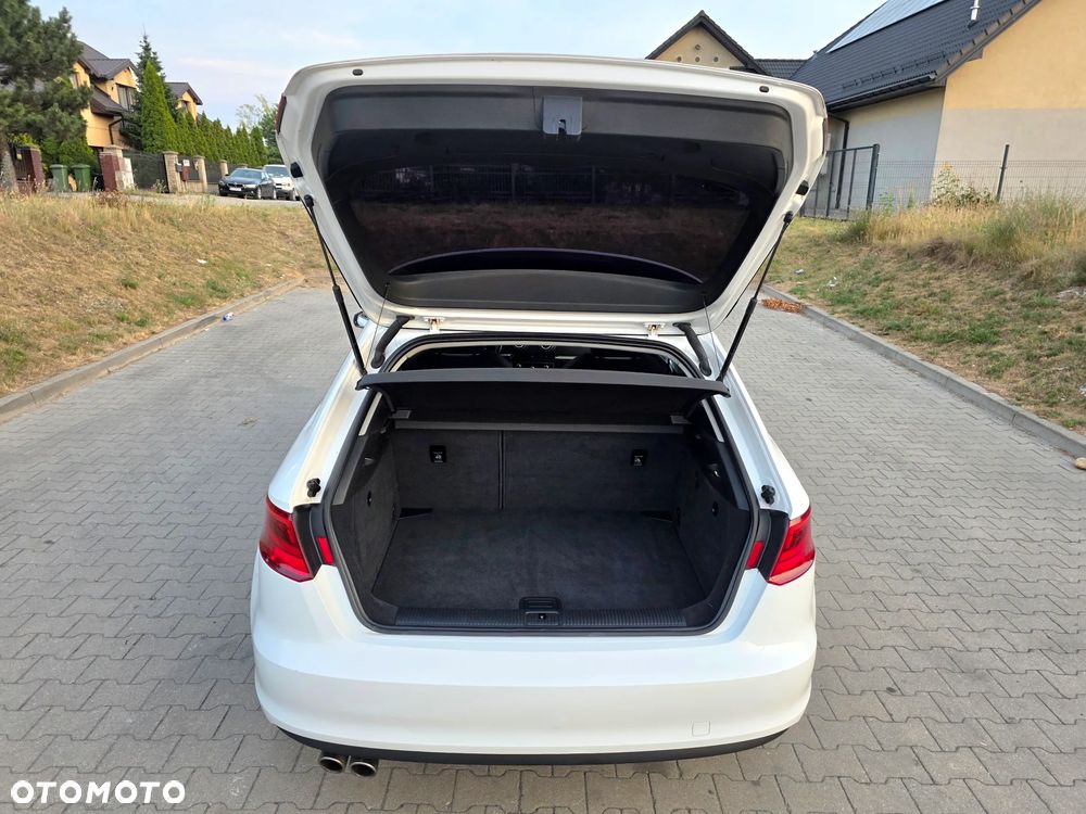 Audi A3 Sportback - 14