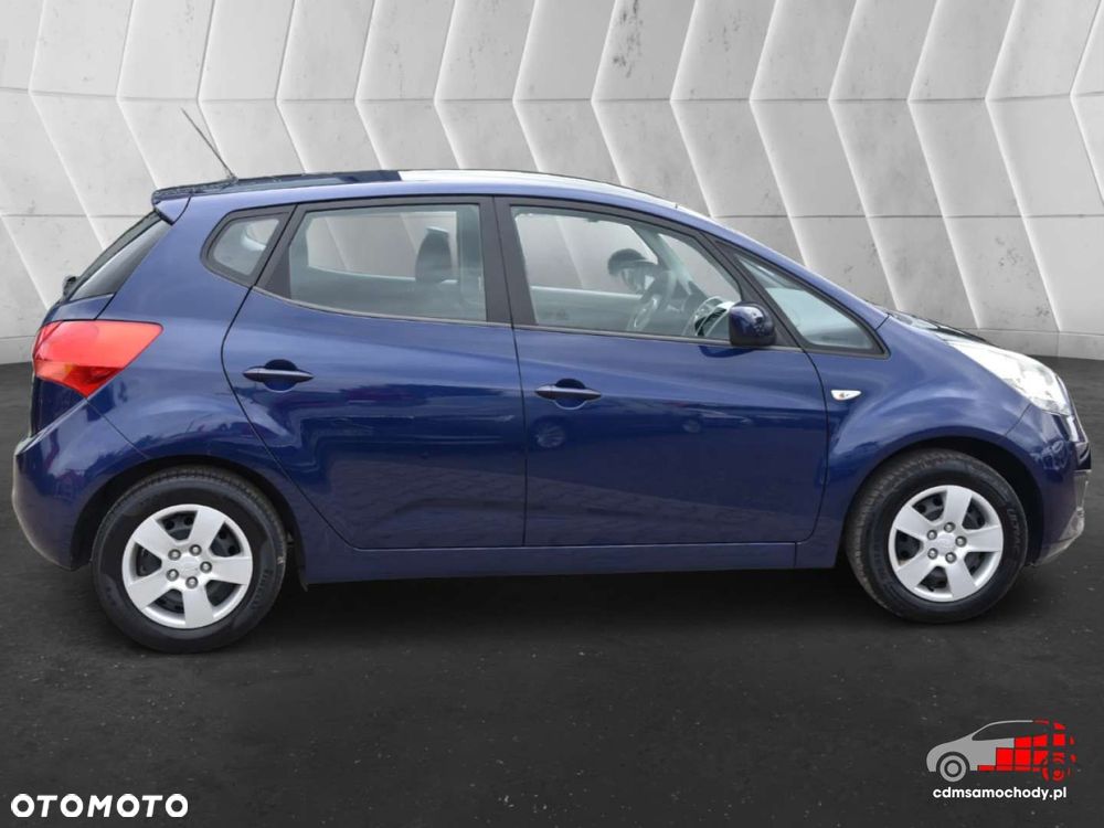 Kia Venga - 11