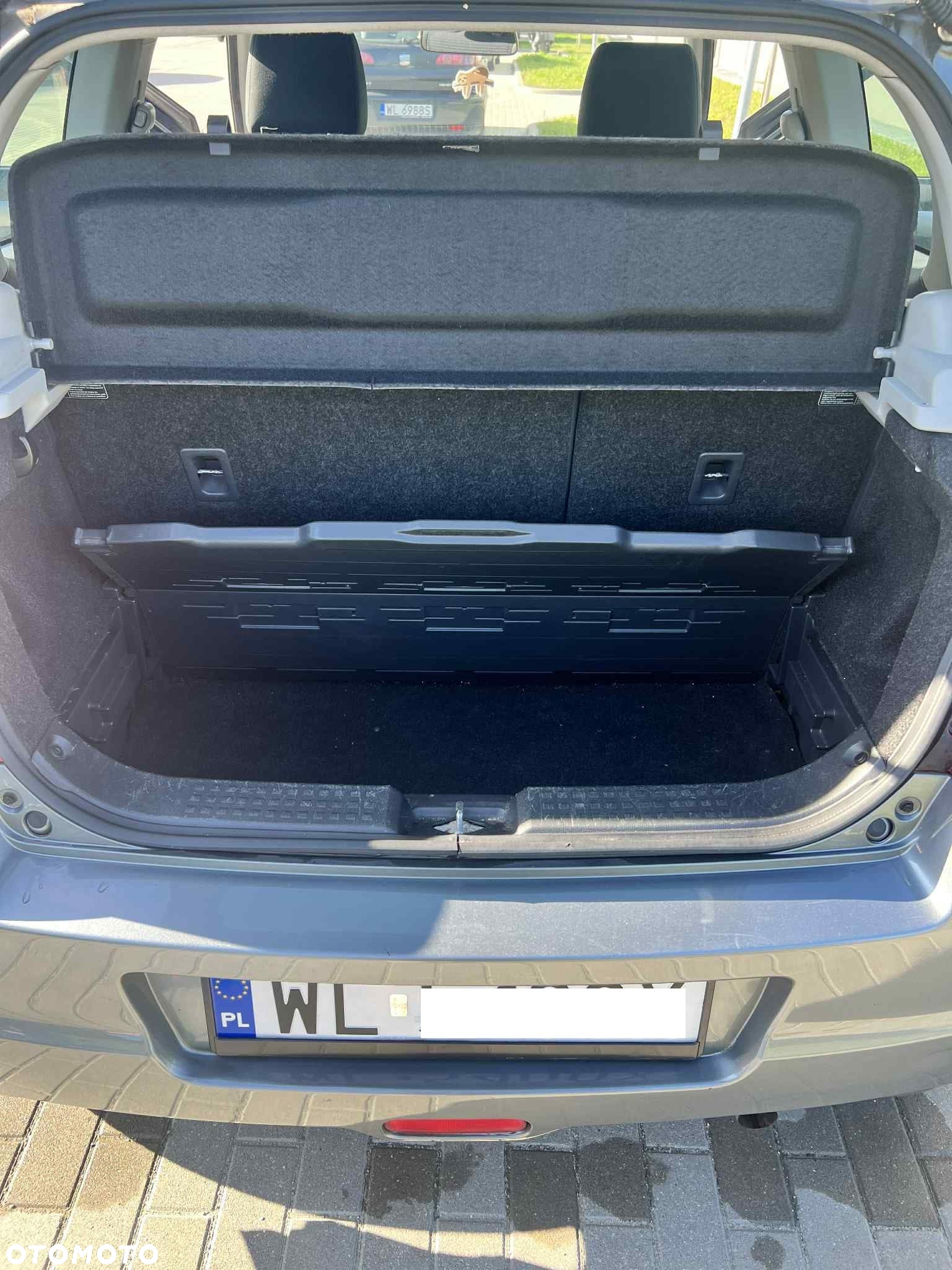 Suzuki Swift 1.3 Sakura - 12