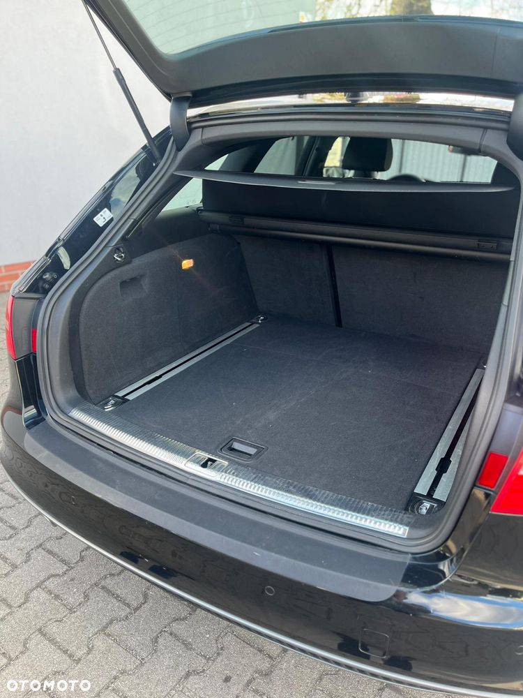 Audi A4 Avant 2.0 TDI DPF clean diesel quattro S tronic S line Sportpaket - 20