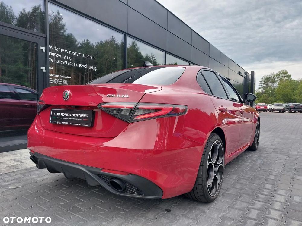 Alfa Romeo Giulia - 6