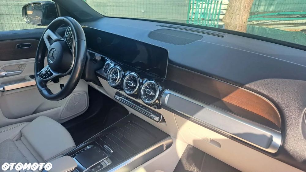 Mercedes-Benz GLB - 6