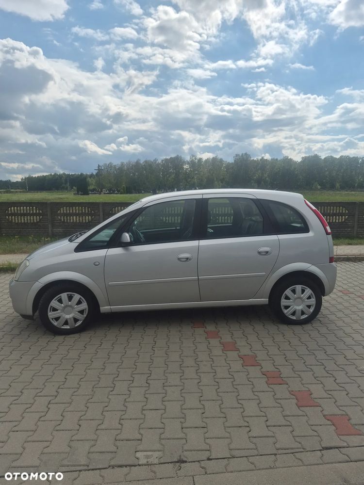 Opel Meriva 1.8 16V Cosmo - 3