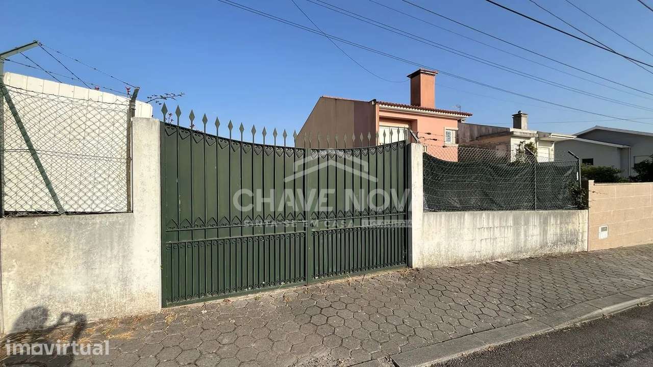 Lote de terreno com 504m² em Lourosa – Santa Maria da Feira - Grande imagem: 5/9