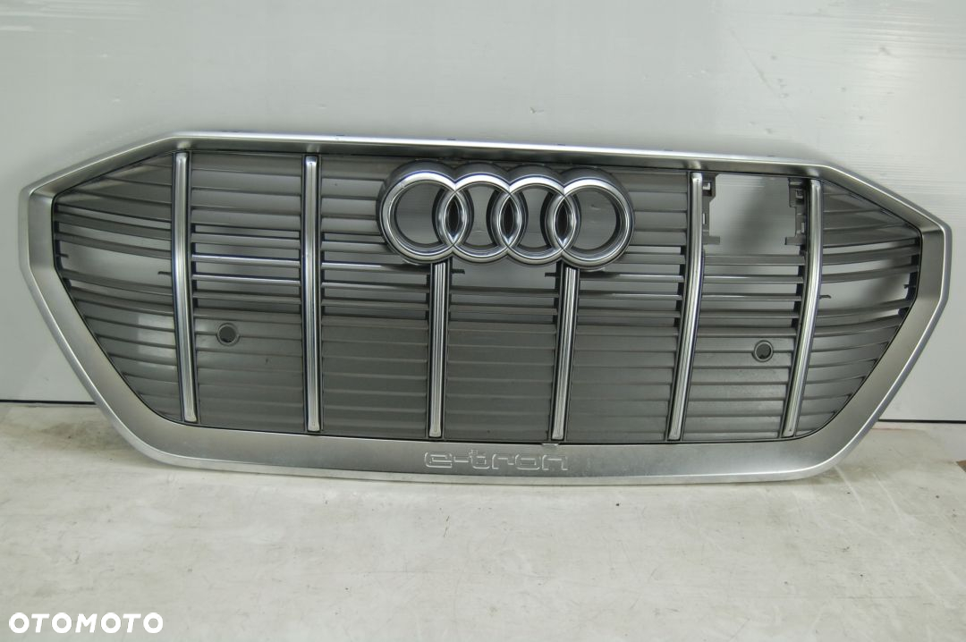 GRILL ATRAPA AUDI E-TRON 4K 4KE 2018-2020 OE - 2