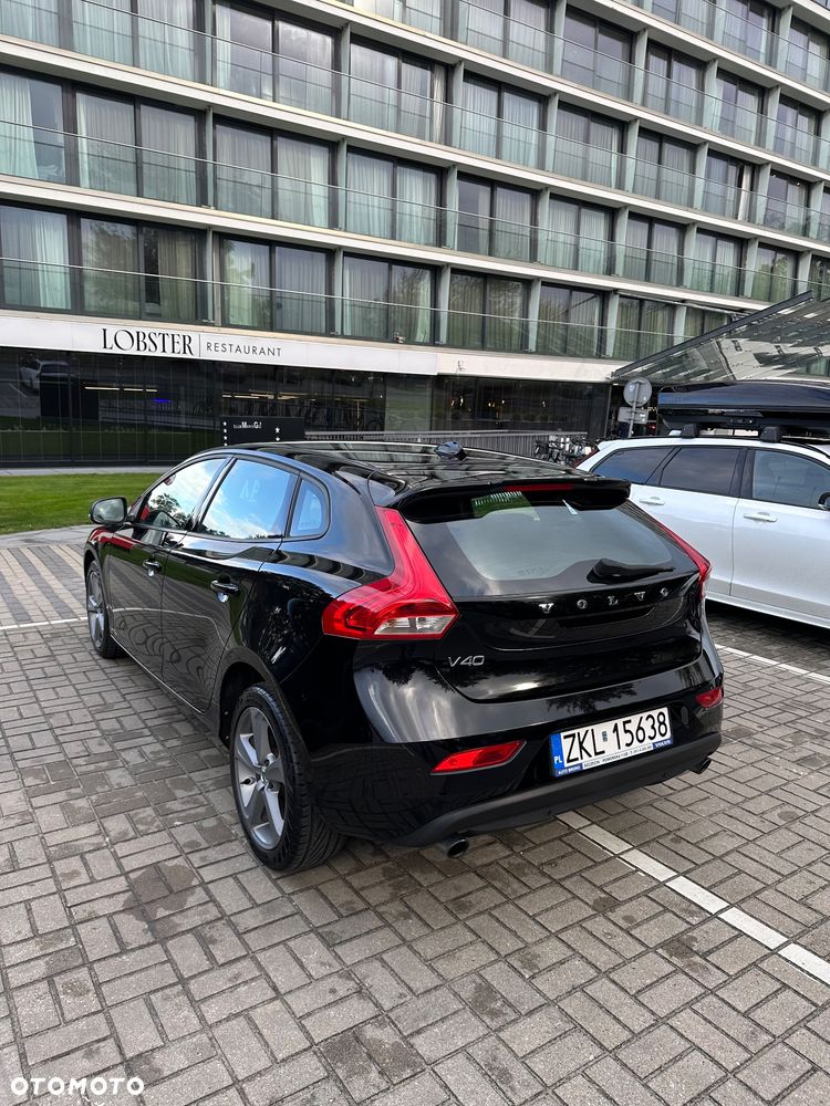 Volvo V40 D3 Drive-E Momentum - 23
