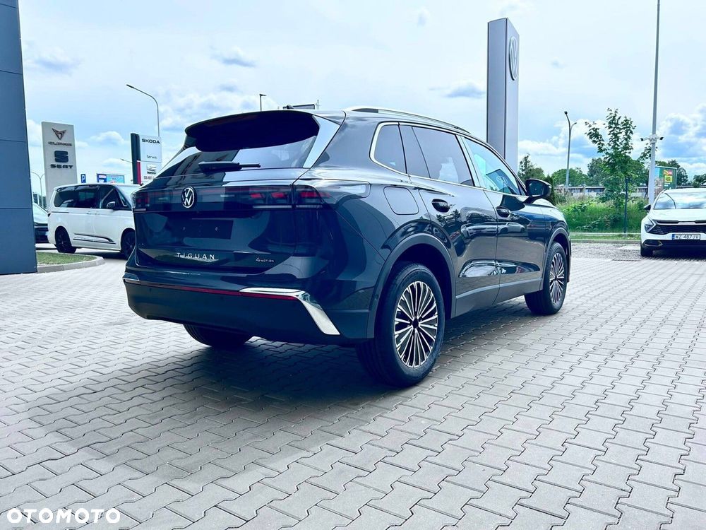 Volkswagen Tiguan - 5