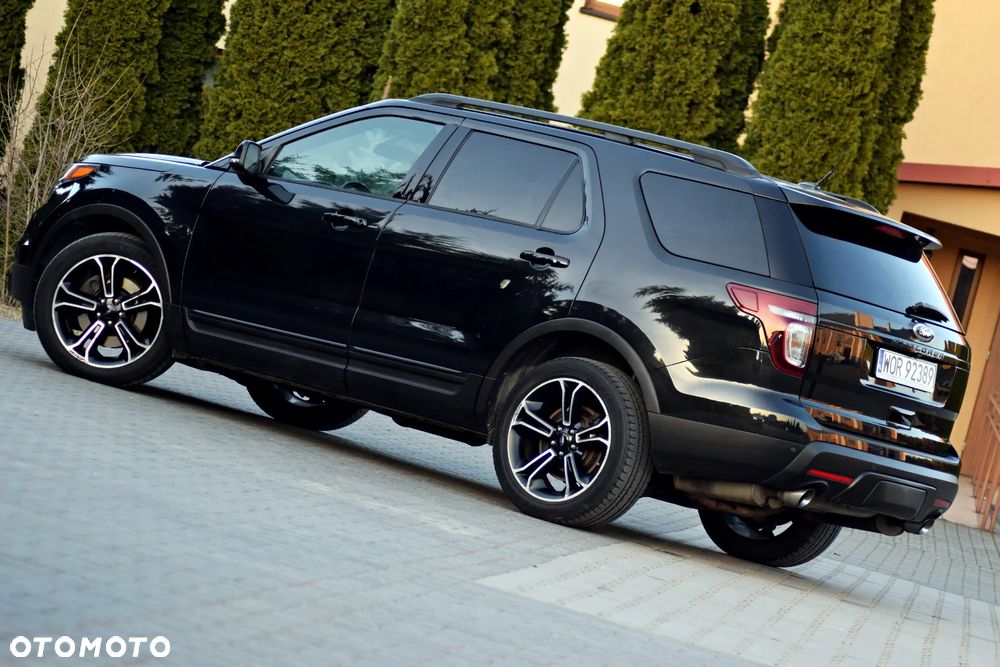 Ford Explorer - 25
