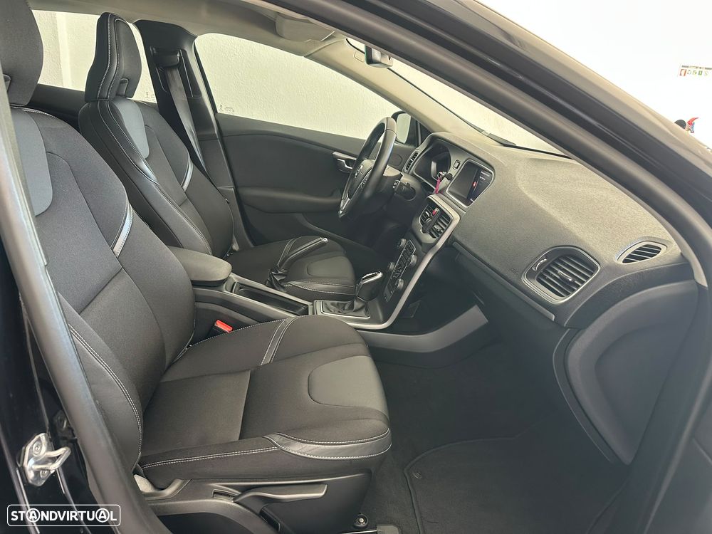 Volvo V40 2.0 D3 Kinetic Geartronic - 36