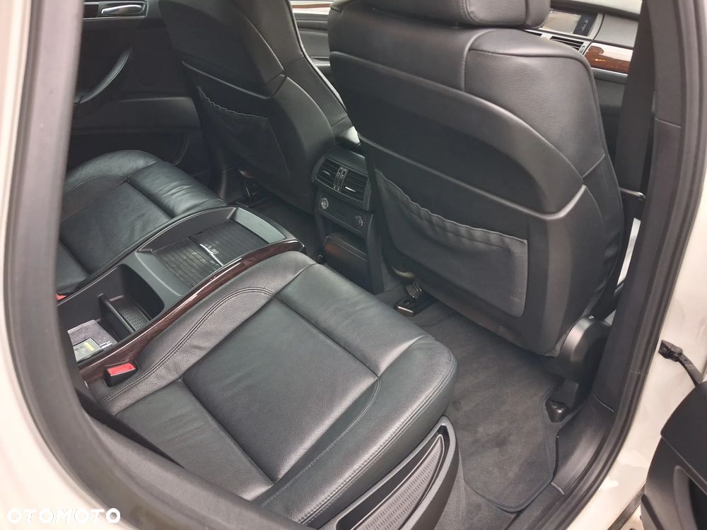 BMW X6 xDrive30d - 10