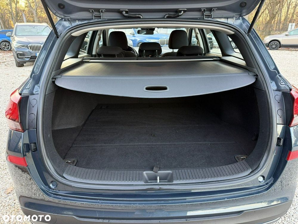 Hyundai i30 1.5 DPI Classic + - 22