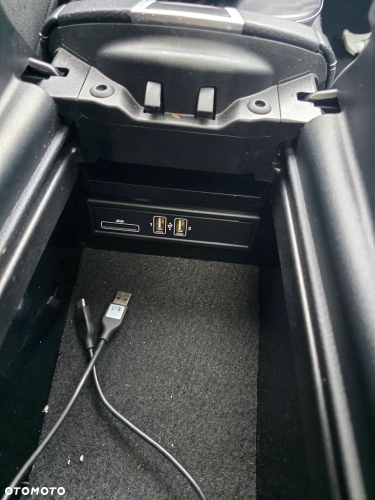 Mercedes-Benz Klasa E 200 T 9G-TRONIC Sportstyle Edition - 26