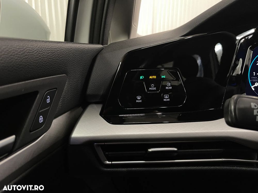 VOLKSWAGEN Golf 2021 — imagine 54