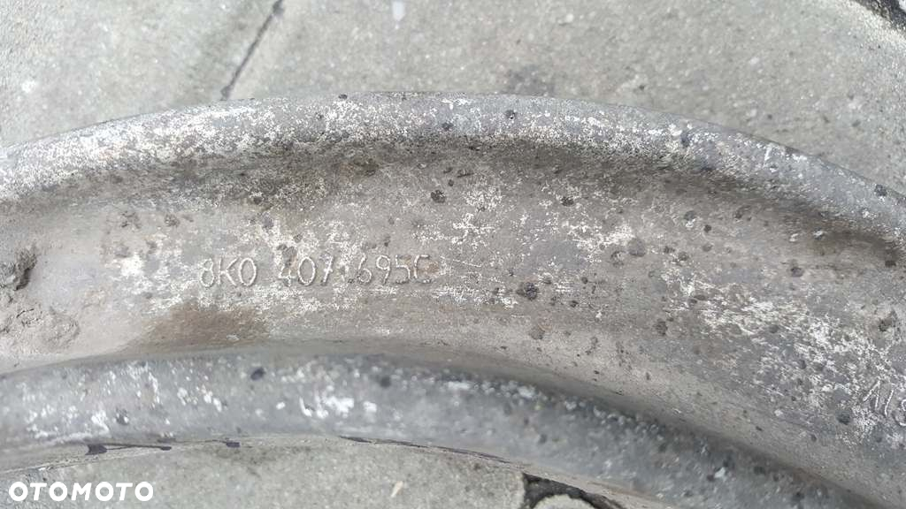 Wahacz Lewy Przód 8K0407695C Audi A4 B8 A5 - 2