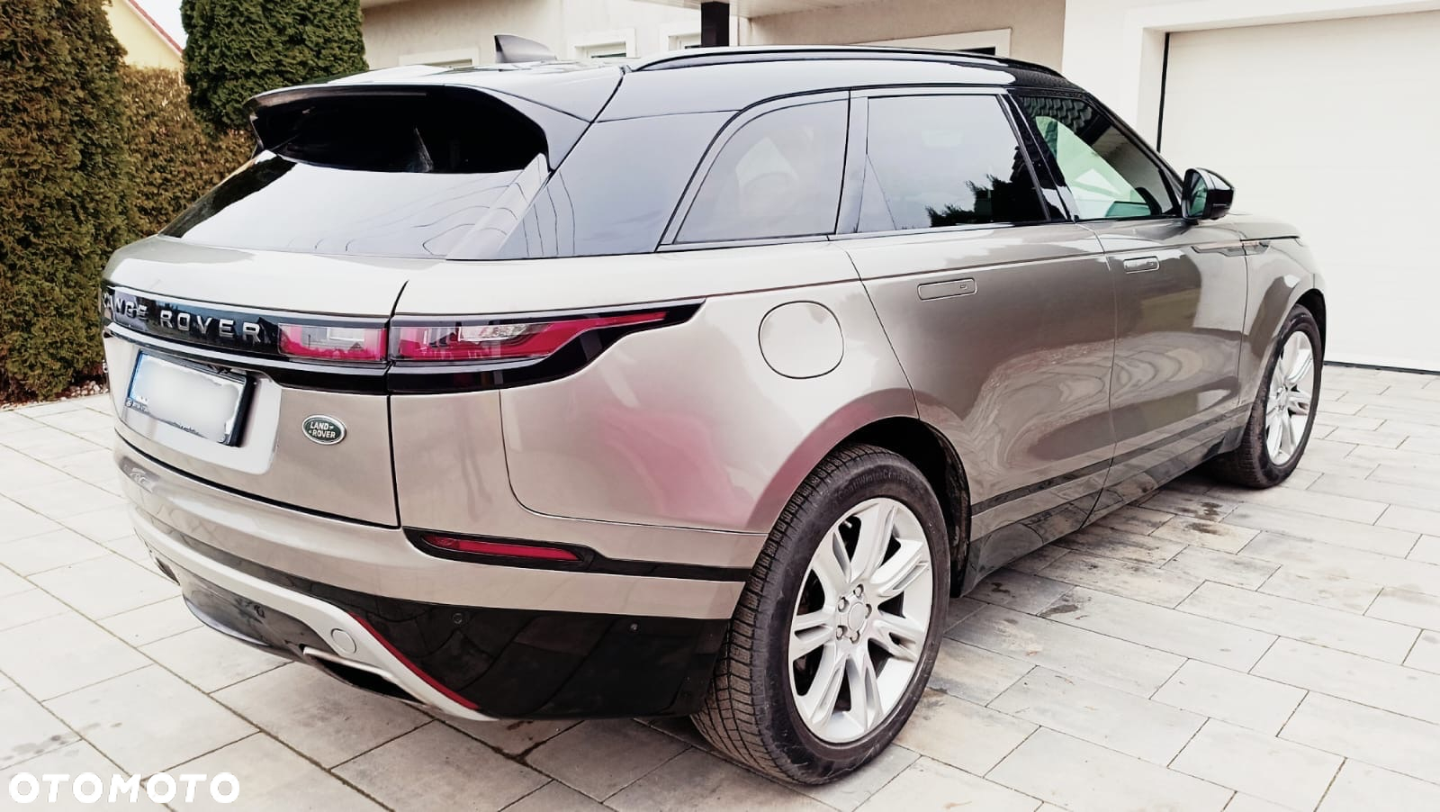Land Rover Range Rover Velar 3.0 Si6 R-Dynamic - 2