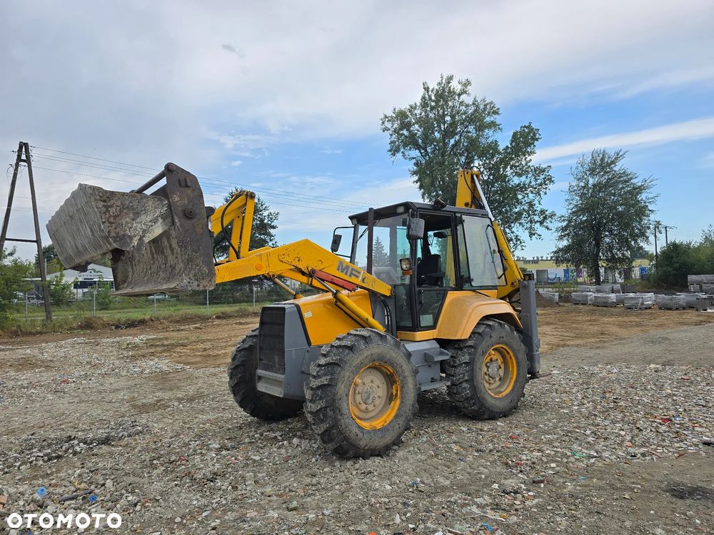 Massey Ferguson MF 900 * 5,700 mth * Krokodyl * Długi teleskop * Zamiana * Opony 80% * - 2