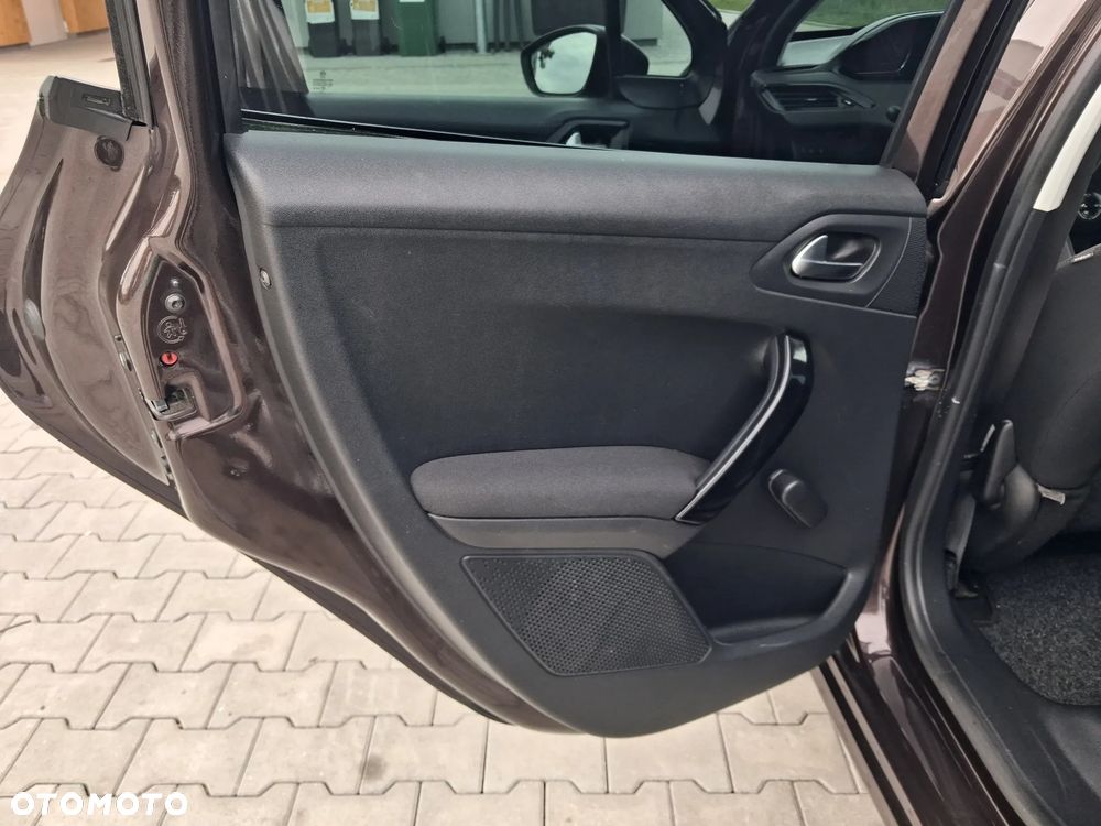 Peugeot 208 95 VTI Active - 24