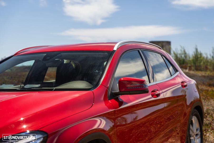 Mercedes-Benz GLA 180 d Urban Aut. - 10