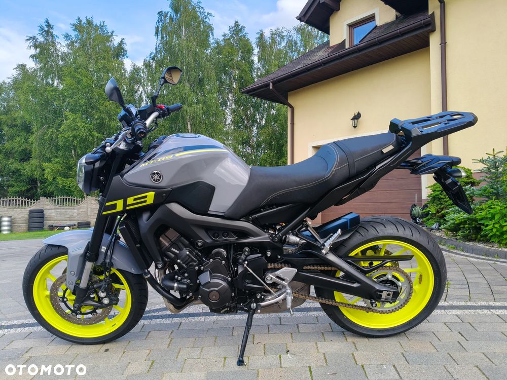 Yamaha MT - 2