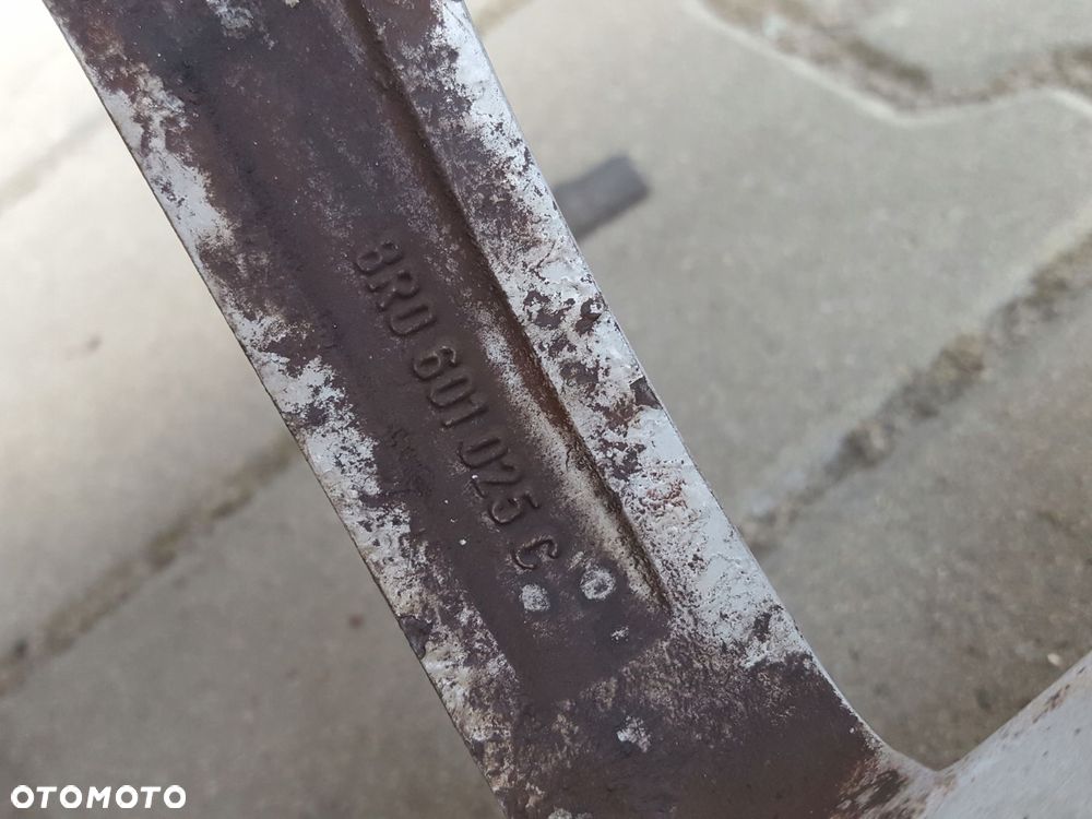 AUDI Q5 8R 08-16r FELGA ALUMINIOWA 18 5X112 8R0601025C - 5