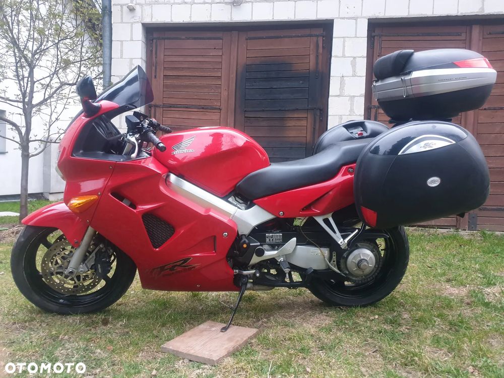 Honda VFR - 1